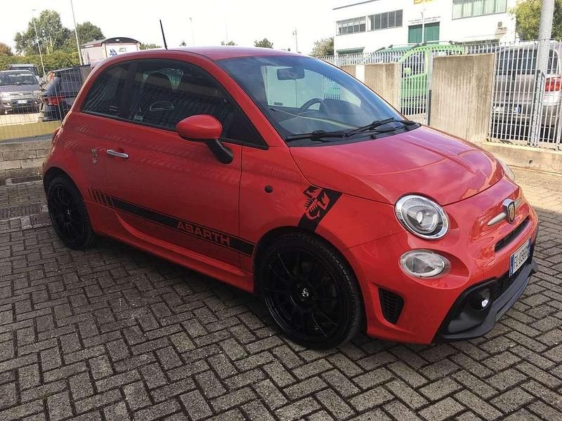 Usata Abarth 595 144 CV (105 kW) 2017 Rosso Utilitaria
