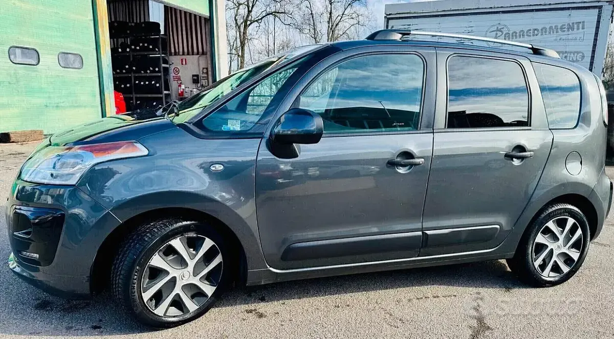 Usata Citroën C3 Picasso 92 CV (67 kW) 2015 Grigio Monovolume