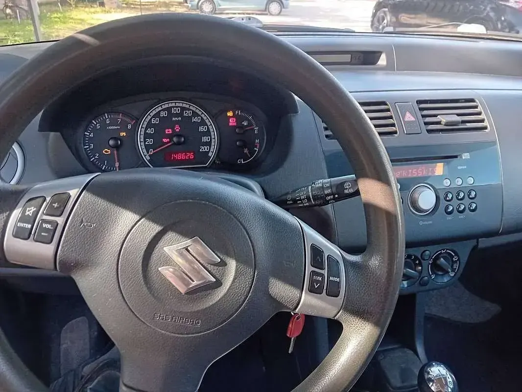Usata Suzuki Swift GLX 91 CV (66 kW) 2005 Grigio Utilitaria