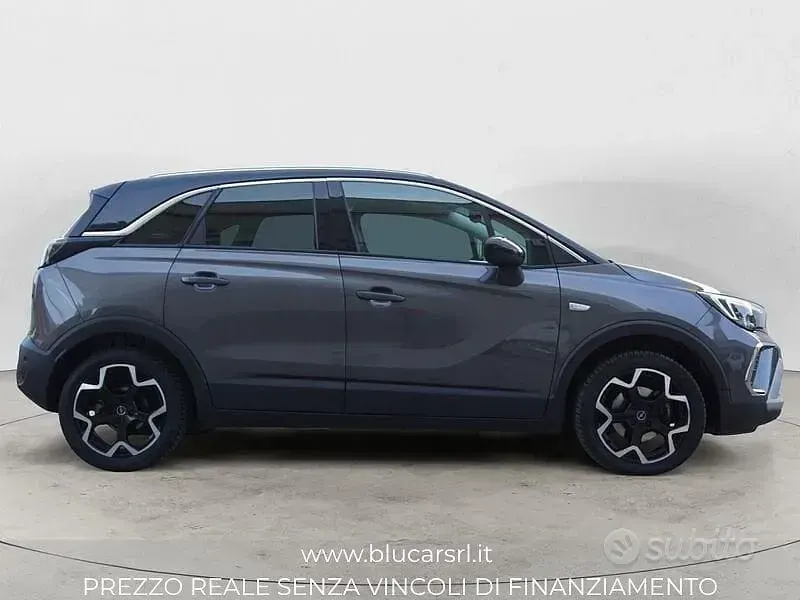 Usata Opel Crossland Elegance 110 CV (80 kW) 2023 Grigio SUV