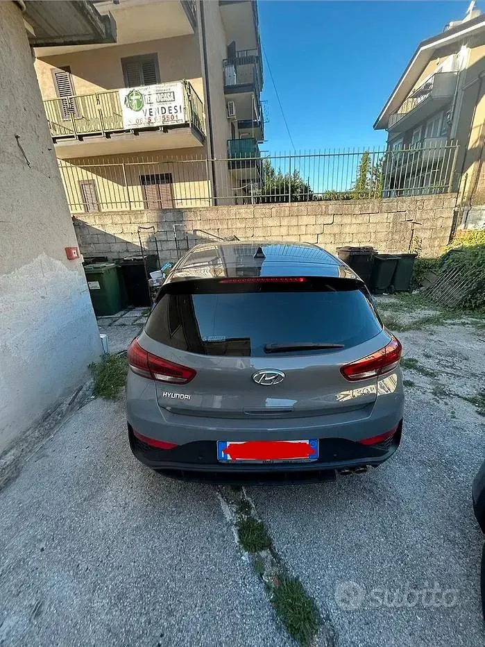 Usata Hyundai i30 N Line 120 CV (88 kW) 2020 Grigio Berlina
