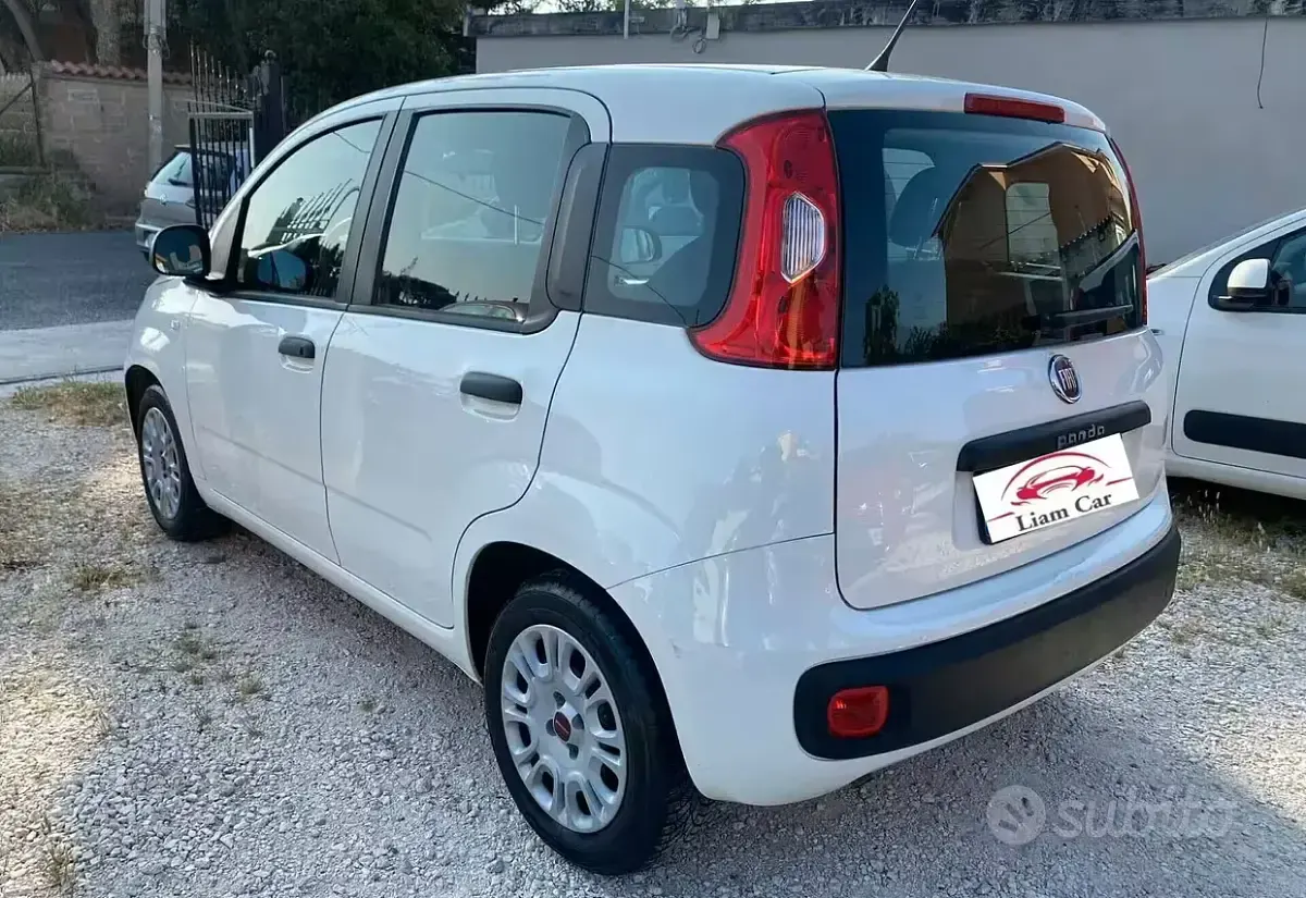 Usata Fiat Panda Lounge 69 CV (50 kW) 2018 Bianco Utilitaria