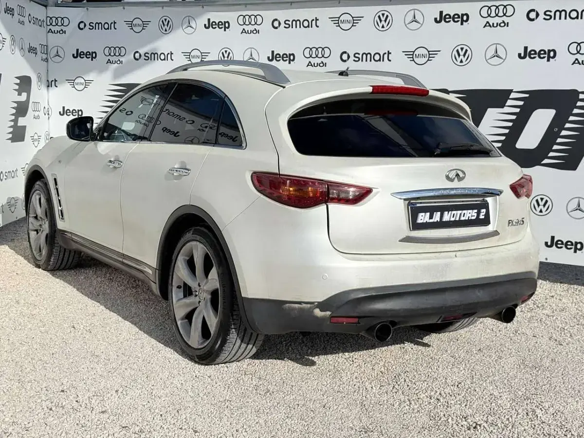 Usata Infiniti QX70 238 CV (175 kW) 2012 Bianco perlato SUV