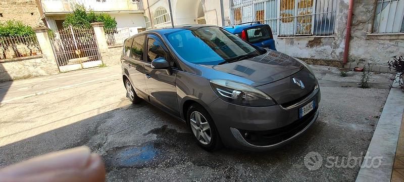 Usata Renault Grand Scénic III 120 CV (88 kW) 2015 Monovolume