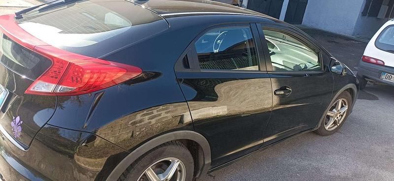 Usata Honda Civic Comfort 120 CV (88 kW) 2013 Berlina