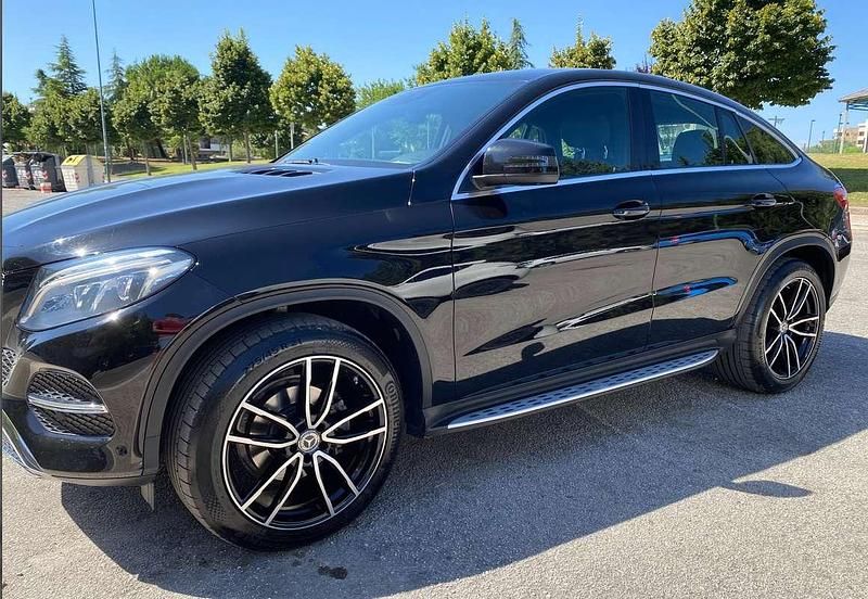 Usata Mercedes GLE350 258 CV (189 kW) 2016 Nero Coupé