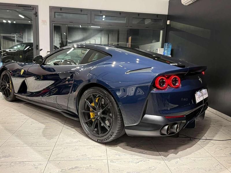 Usata Ferrari 812 799 CV (587 kW) 2018 Blue pozzi Coupé