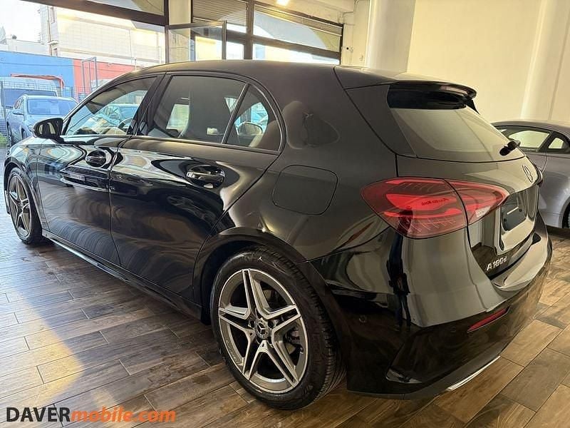 Usata Mercedes A180 AMG Line Premium 116 CV (85 kW) 2024 Nero Utilitaria