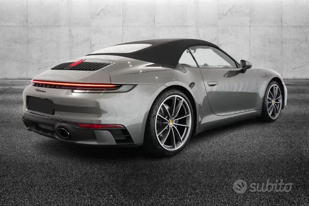 Usata Porsche 911 Carrera Cabriolet 385 CV (283 kW) 2020 Grigio Cabrio
