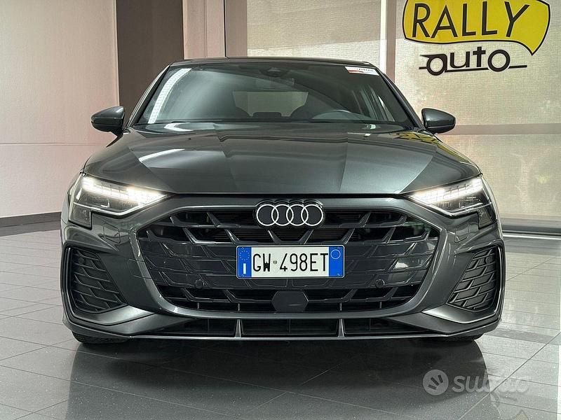 Usata Audi A3 S-Line 150 CV (110 kW) 2024 Grigio Berlina