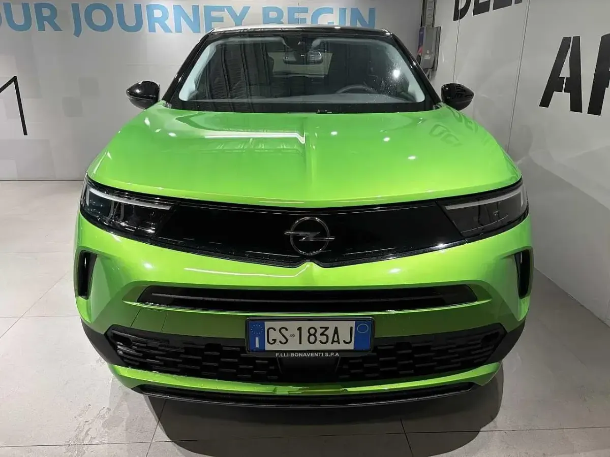 Usata Opel Mokka Elegance 101 CV (74 kW) 2024 Verde SUV