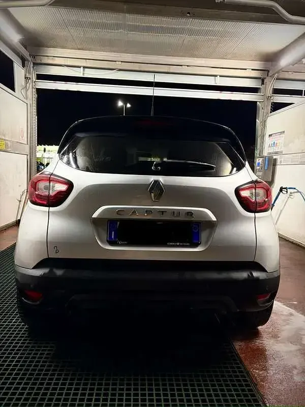 Usata Renault Captur 90 CV (66 kW) 2019 Nero SUV