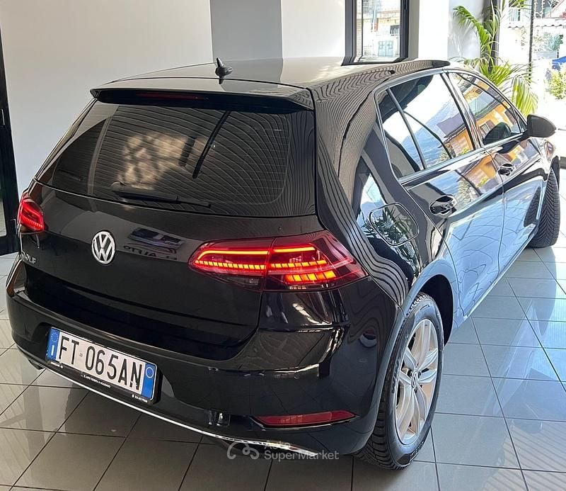 Usata VW Golf VII Sport 116 CV (85 kW) 2018 Nero Berlina