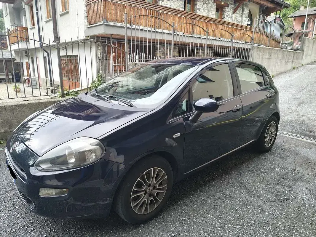 Usata Fiat Punto Lounge 84 CV (61 kW) 2014 Utilitaria