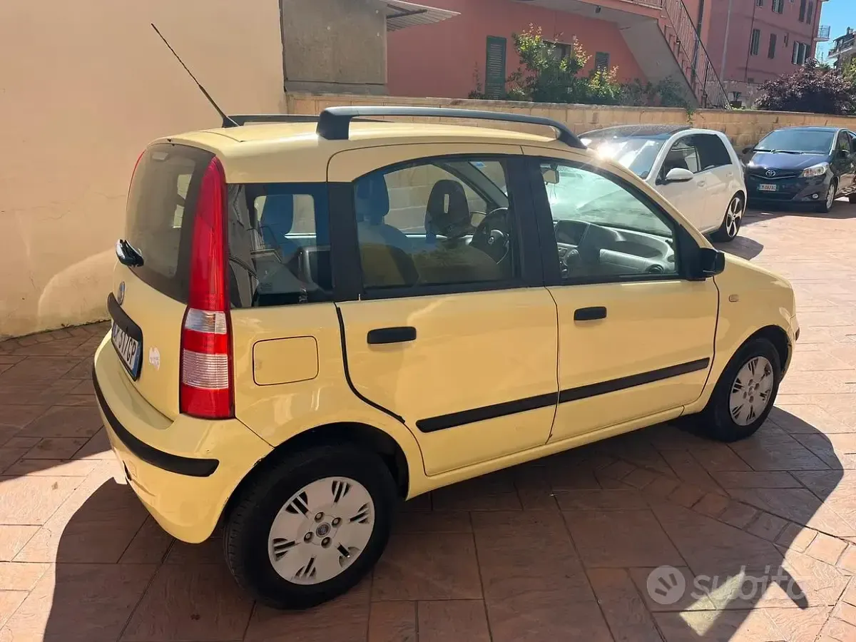 Usata Fiat Panda 60 CV (44 kW) 2004 Giallo Utilitaria