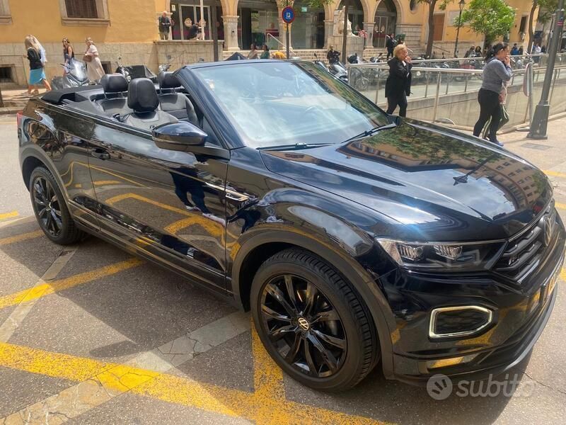 Usata VW T-Roc Cabriolet 150 CV (110 kW) 2021 Nero Cabrio