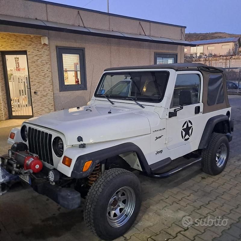 Usata Jeep Wrangler 1997 Bianco SUV
