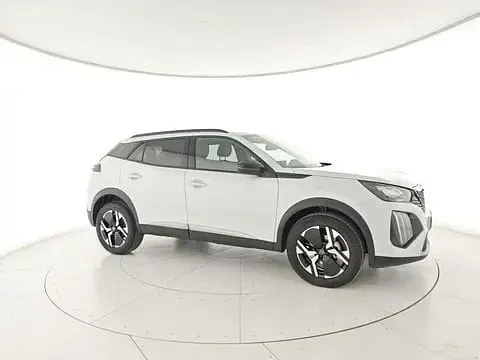 Usata Peugeot 2008 Allure 101 CV (74 kW) 2025 SUV