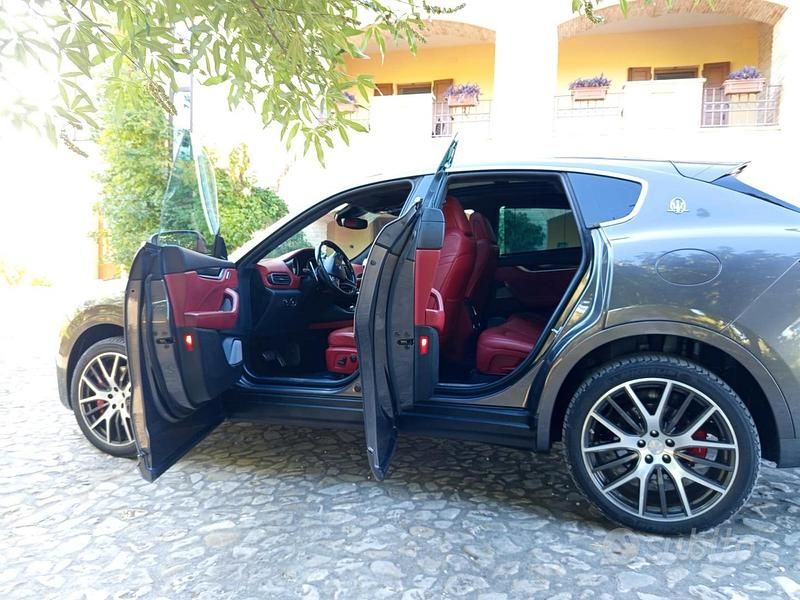 Usata Maserati Levante 430 CV (316 kW) 2016 Marrone SUV