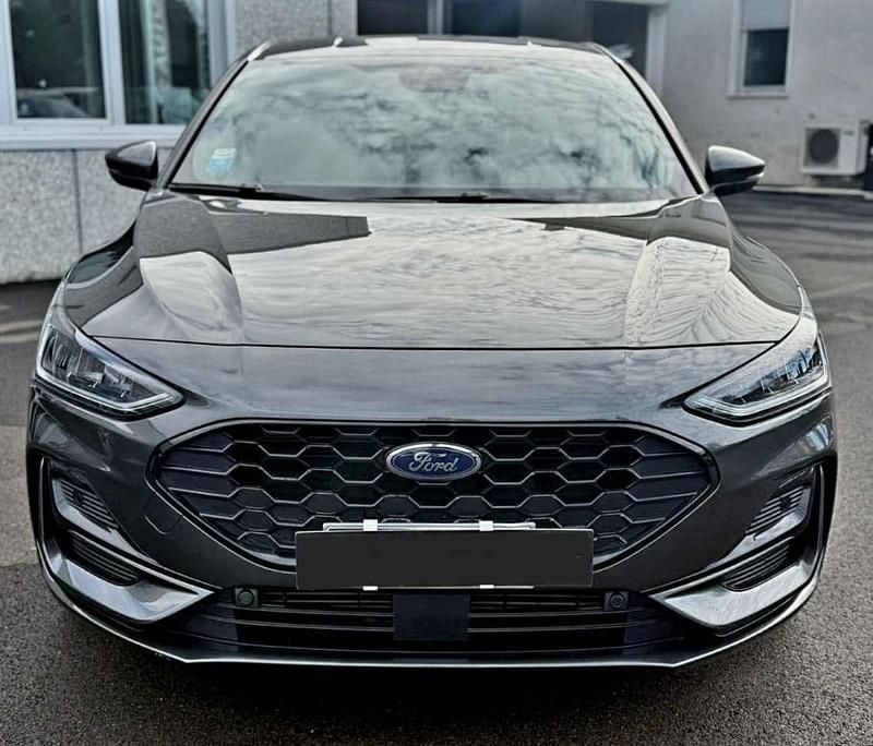 Usata Ford Focus ST-Line X 125 CV (91 kW) 2025 Grigio metallo micalizzato Berlina