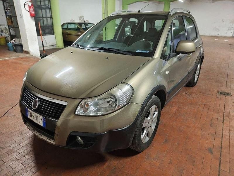Usata Fiat Sedici Dynamic 107 CV (78 kW) 2010 Antracite SUV