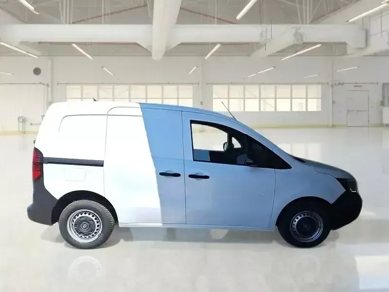 Usata Renault Kangoo 95 CV (69 kW) 2023 Monovolume