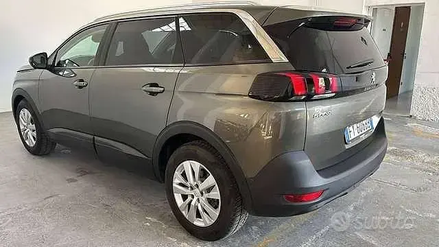 Occasion Peugeot 5008 Allure 131 ch (96 kW) 2019 Marron SUV