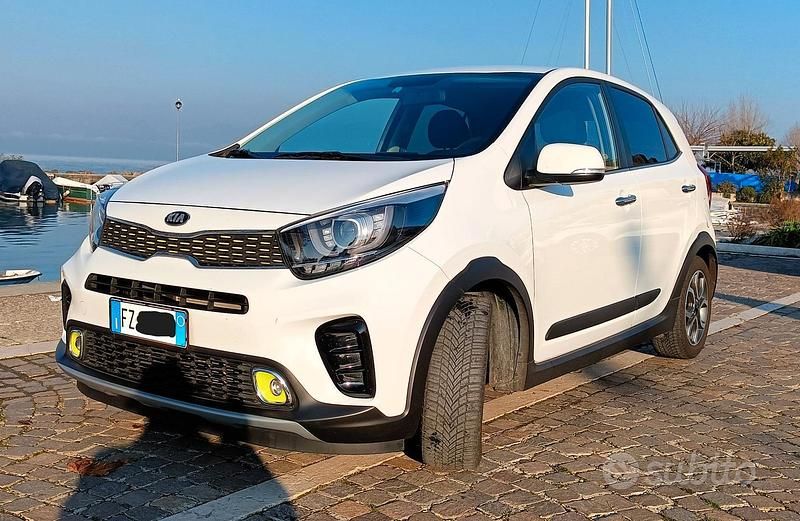 Usata Kia Picanto X-Line 67 CV (49 kW) 2020 Bianco Utilitaria