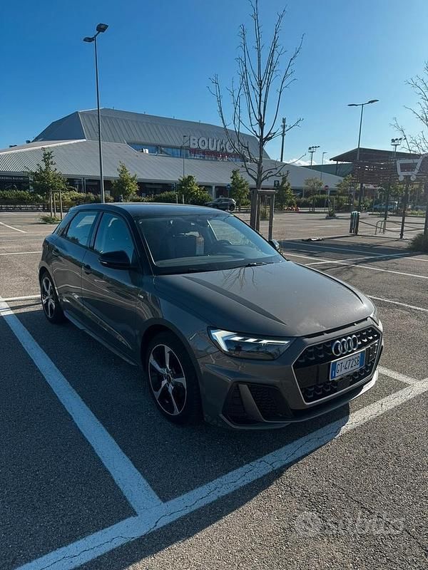 Usata 2023 Audi A1 S-Line Due volumi | 23.200 € (Buon prezzo) - Immagine 1/4