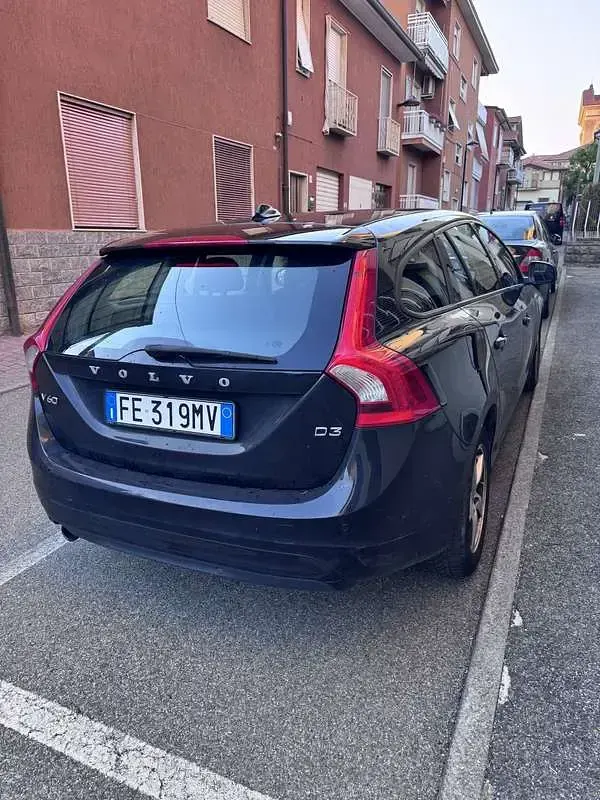 Usata Volvo V60 Business Edition 150 CV (110 kW) 2016 Station wagon