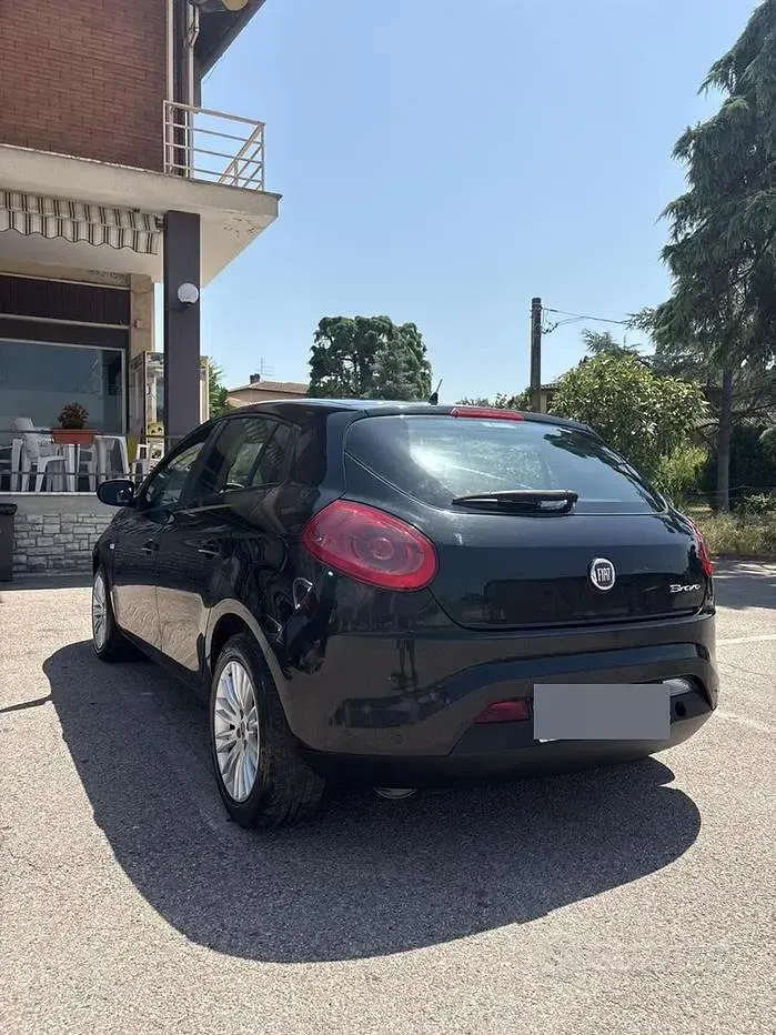Usata Fiat Bravo 90 CV (66 kW) 2010 Nero Utilitaria