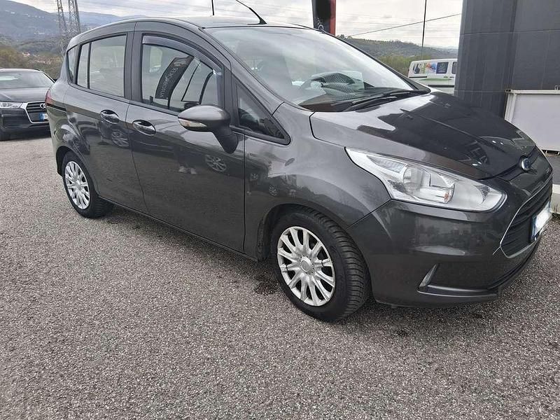 Usata Ford B-MAX 95 CV (69 kW) 2016 Grigio Monovolume