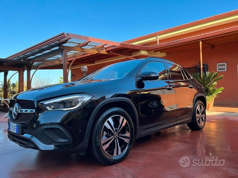 Usata Mercedes GLA200 136 CV (100 kW) 2021 Nero SUV