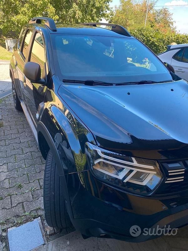 Nero Usata 2024 Dacia Duster Extreme SUV | 16.000 € (Ottimo prezzo) - Immagine 1/4