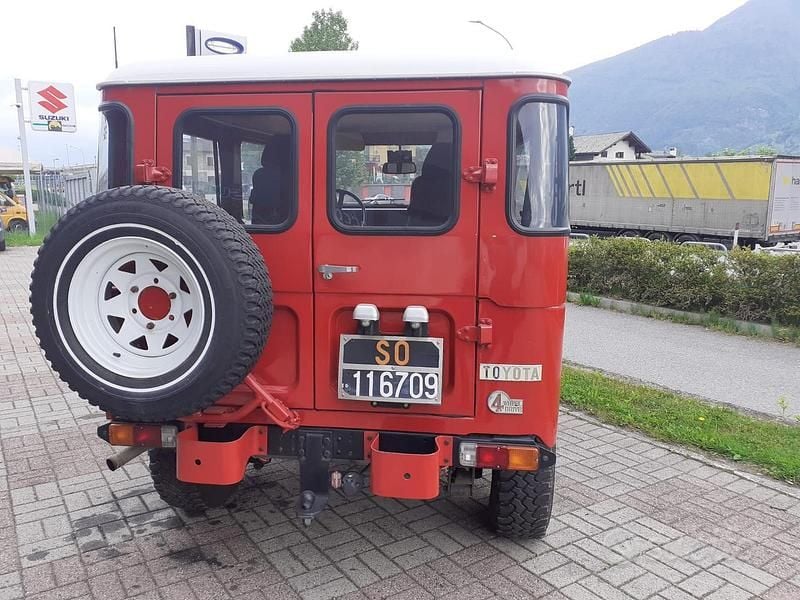 Usata Toyota Land Cruiser 1980 Rosso SUV