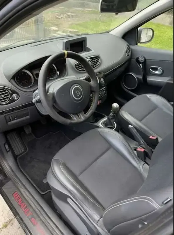 Usata Renault Clio IV Dynamique 103 CV (75 kW) 2012 Berlina
