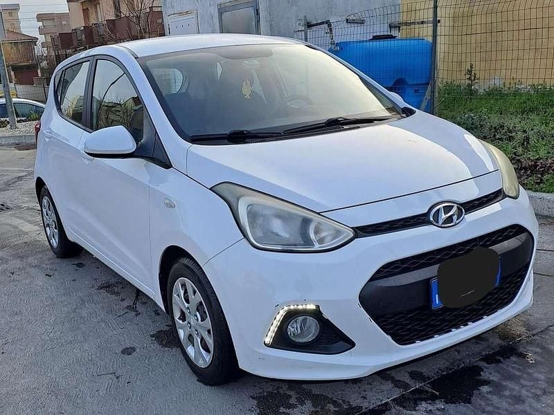 Usata Hyundai i10 Classic 69 CV (50 kW) 2014 Bianco Utilitaria