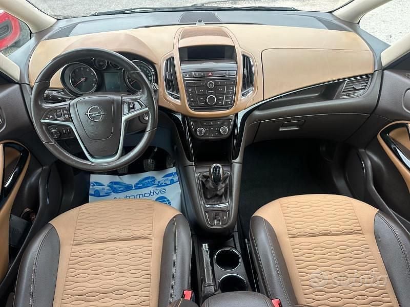 Usata Opel Zafira Tourer Cosmo 150 CV (110 kW) 2014 Marrone Monovolume
