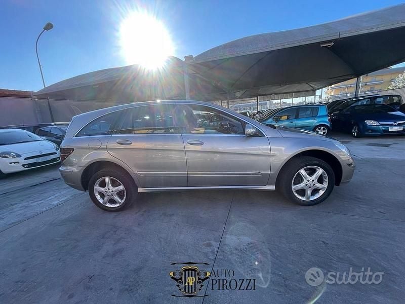 Occasion Mercedes R320 225 ch (165 kW) 2008 Noir Monospace