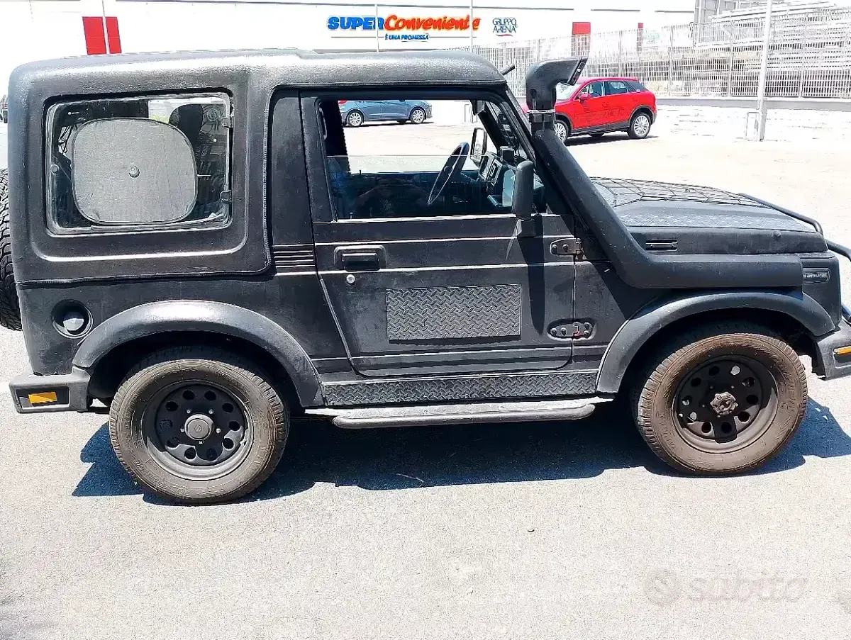 Usata Suzuki Samurai 69 CV (50 kW) 1997 Nero SUV