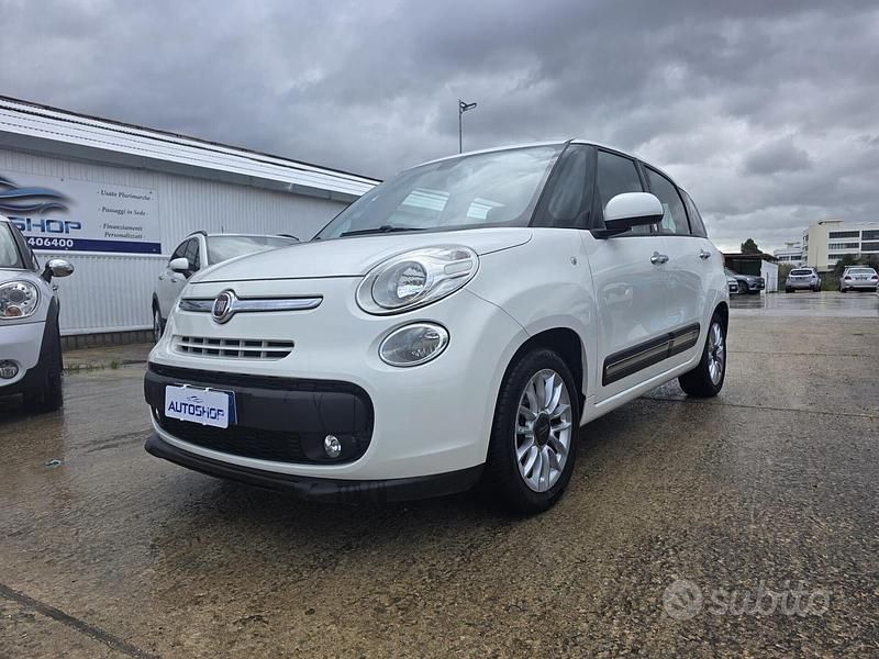 Usata Fiat 500L Living 95 CV (69 kW) 2016 Bianco Monovolume