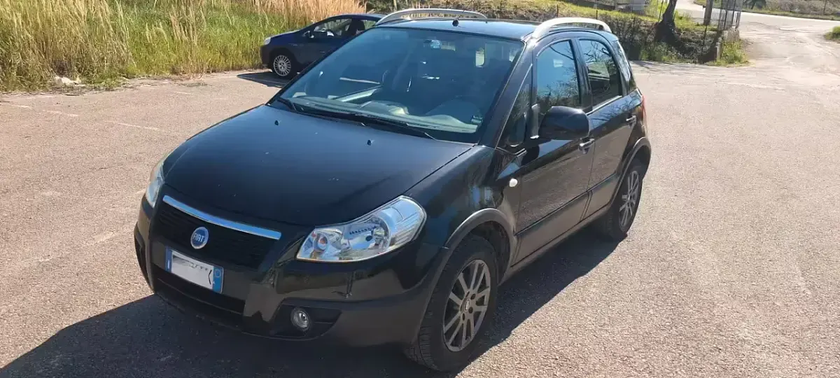 Usata Fiat Sedici 107 CV (78 kW) 2008 Nero SUV