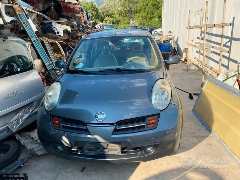 Usata Nissan Micra 75 CV (55 kW) 2003 Grigio Utilitaria