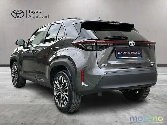 Usata Toyota Yaris Hybrid Lounge 116 CV (85 kW) 2024 Grigio Pick-up