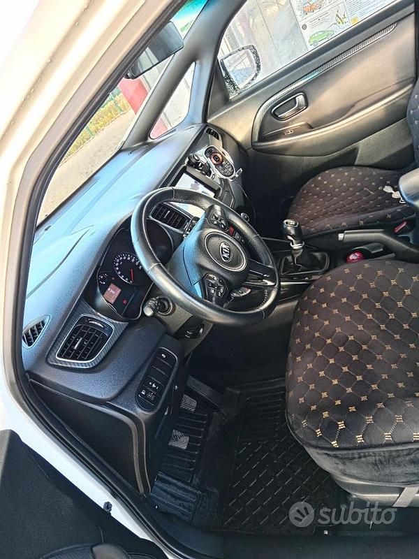 Usata Kia Carens 116 CV (85 kW) 2018 Bianco Monovolume