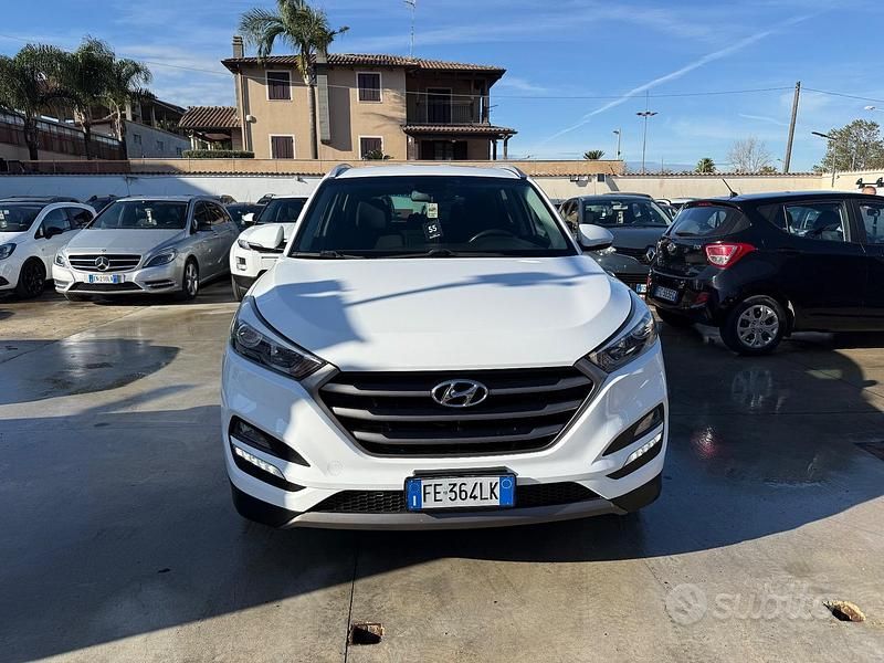 Usata Hyundai Tucson Comfort 116 CV (85 kW) 2016 Bianco SUV
