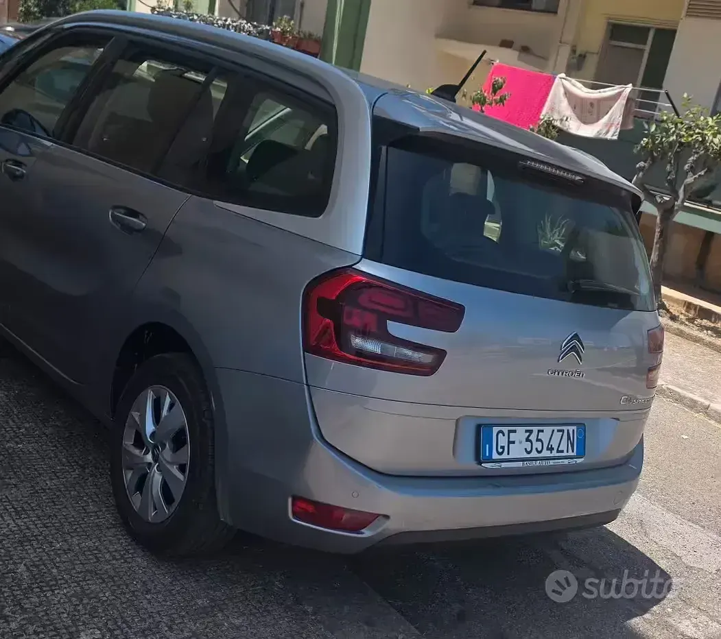 Usata Citroën C4 131 CV (96 kW) 2021 Grigio Monovolume