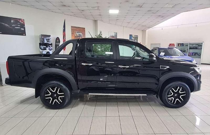 Nuova DR DR2 136 CV (100 kW) 2025 Nero grigio Utilitaria