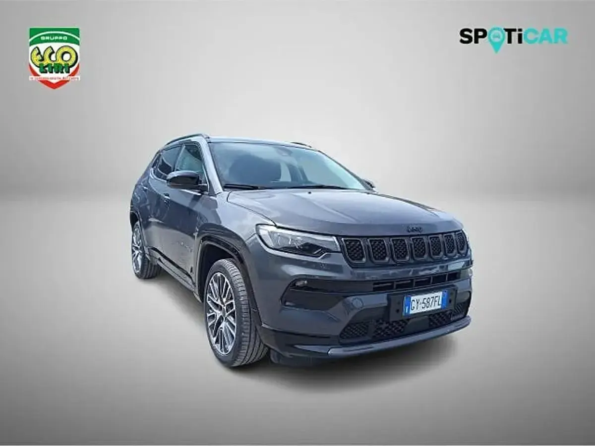 Gebraucht Jeep Compass Summit 131 PS (96 kW) 2025 Grau SUV