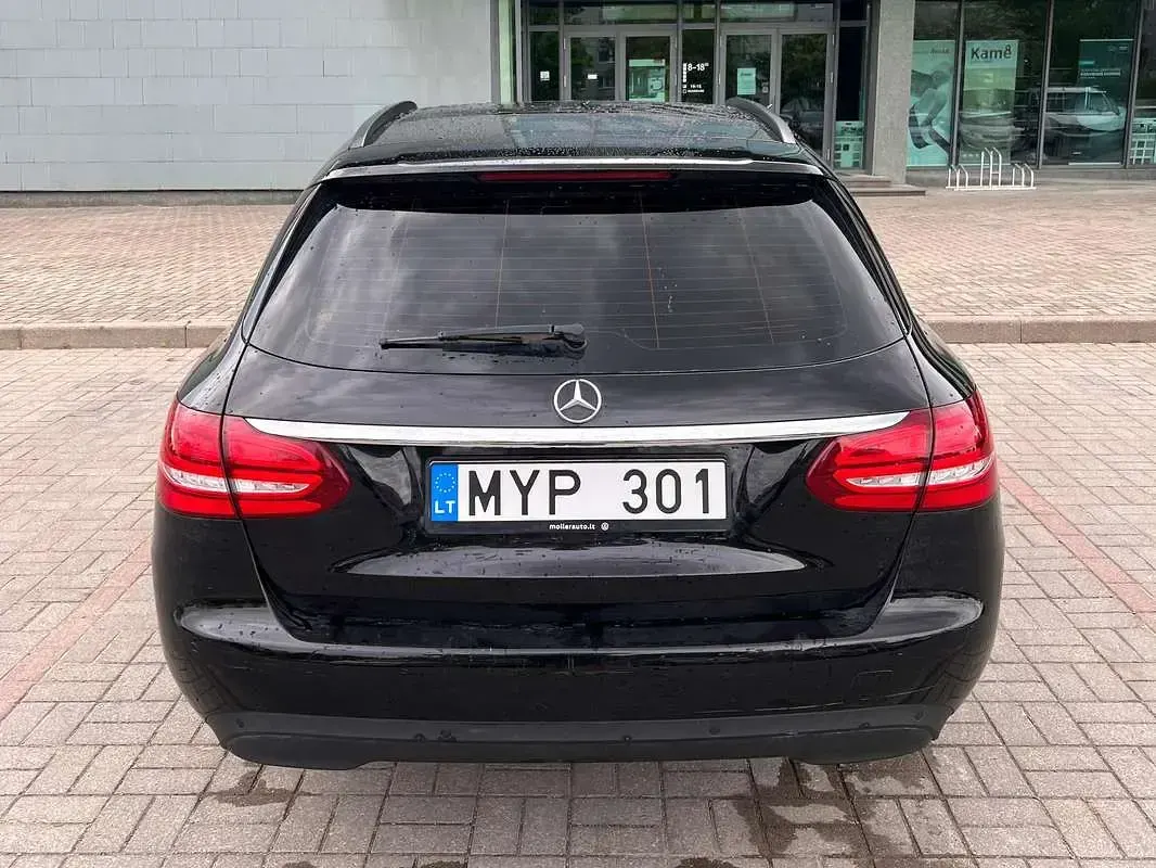 Usata Mercedes C250 Premium 204 CV (150 kW) 2017 Nero Station wagon